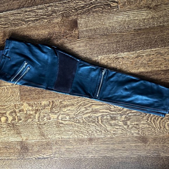 ZARA LEATHER PANTS - IT GIRL FAUX LEATHER PANTS WITH RIBBING AND ZIPPER Size M - Picture 6 of 14